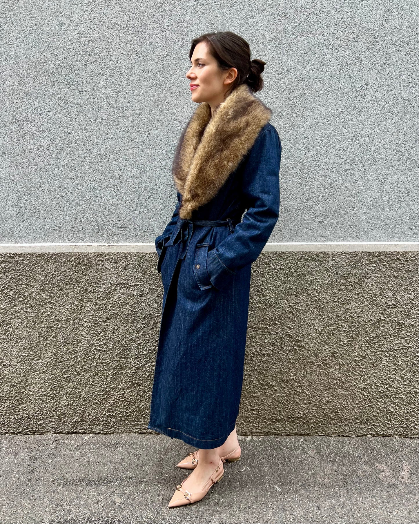 Trench in denim con pelliccia